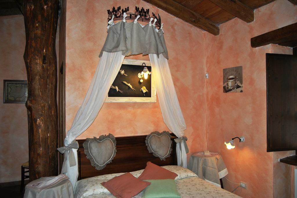 바달루코 Le Macine Del Confluente B&B 외부 사진